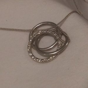 Vintage Interlocking Circles w/  Diamons